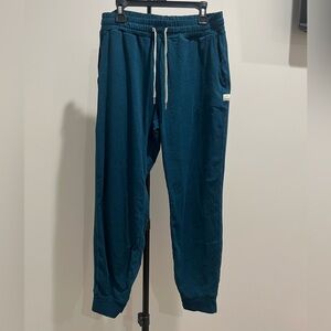 Vuori women’s performance jogger size small “25 teal